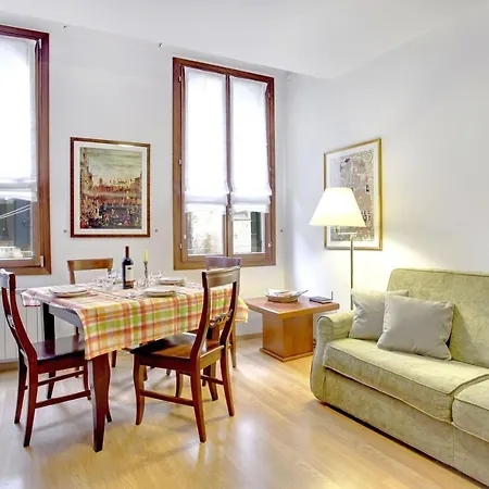 Daire Elegant In Biennale By Bricola Venedik