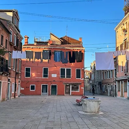 Elegant In Biennale By Bricola Daire Venedik