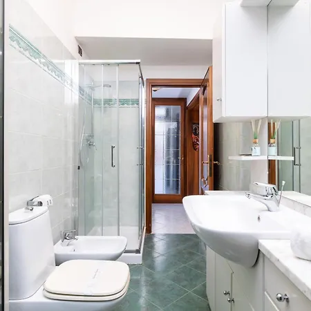 Elegant In Biennale By Bricola Daire Venedik