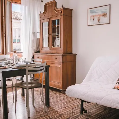 Daire Elegant In Biennale By Bricola *